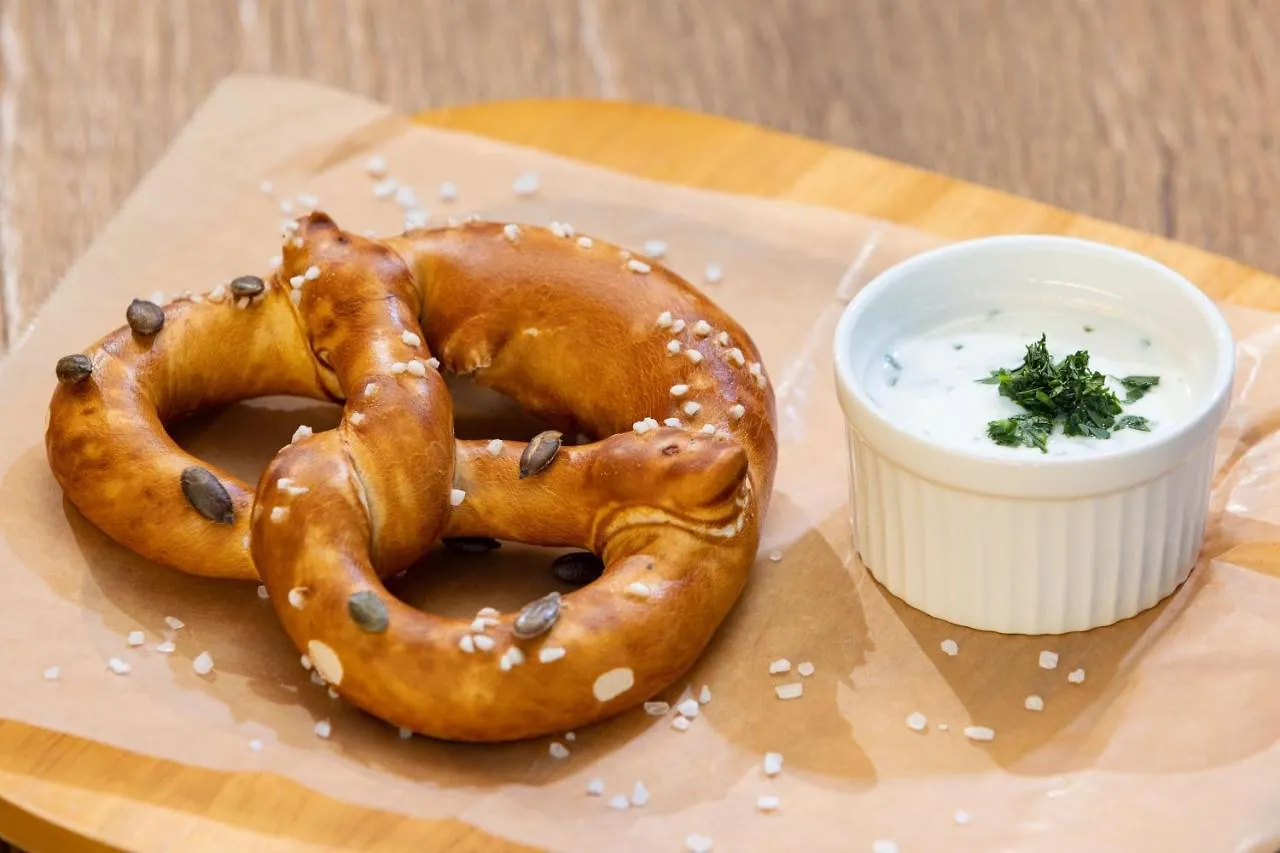 Four Points By Sheraton Munich Arabellapark Hotel