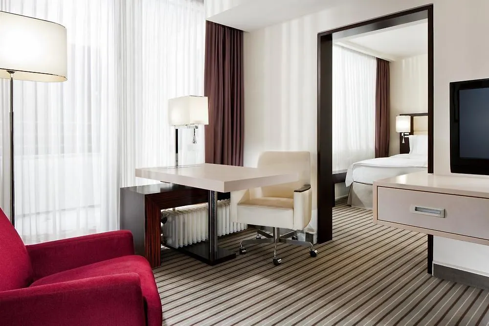 Four Points By Sheraton Munich Arabellapark 4*,