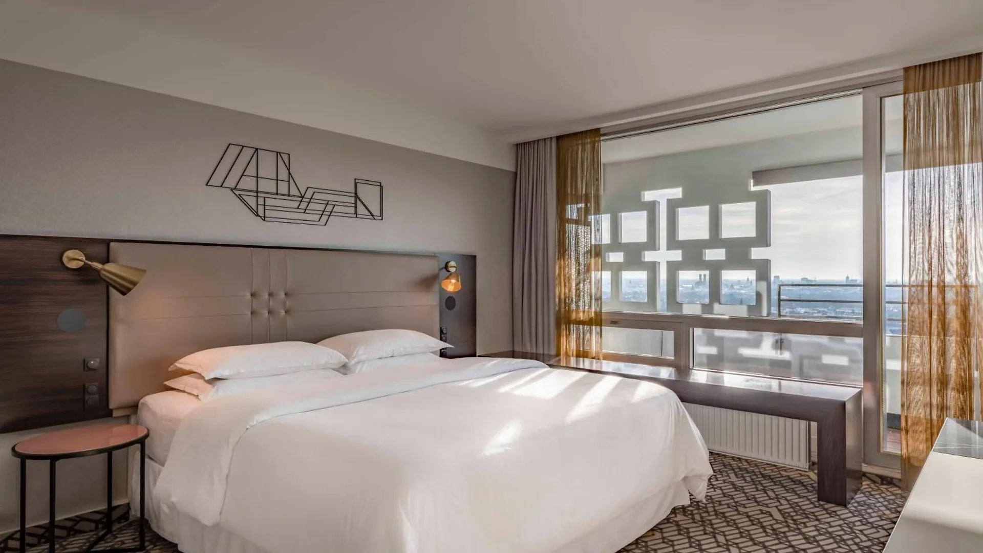 Hotel Four Points By Sheraton Munich Arabellapark