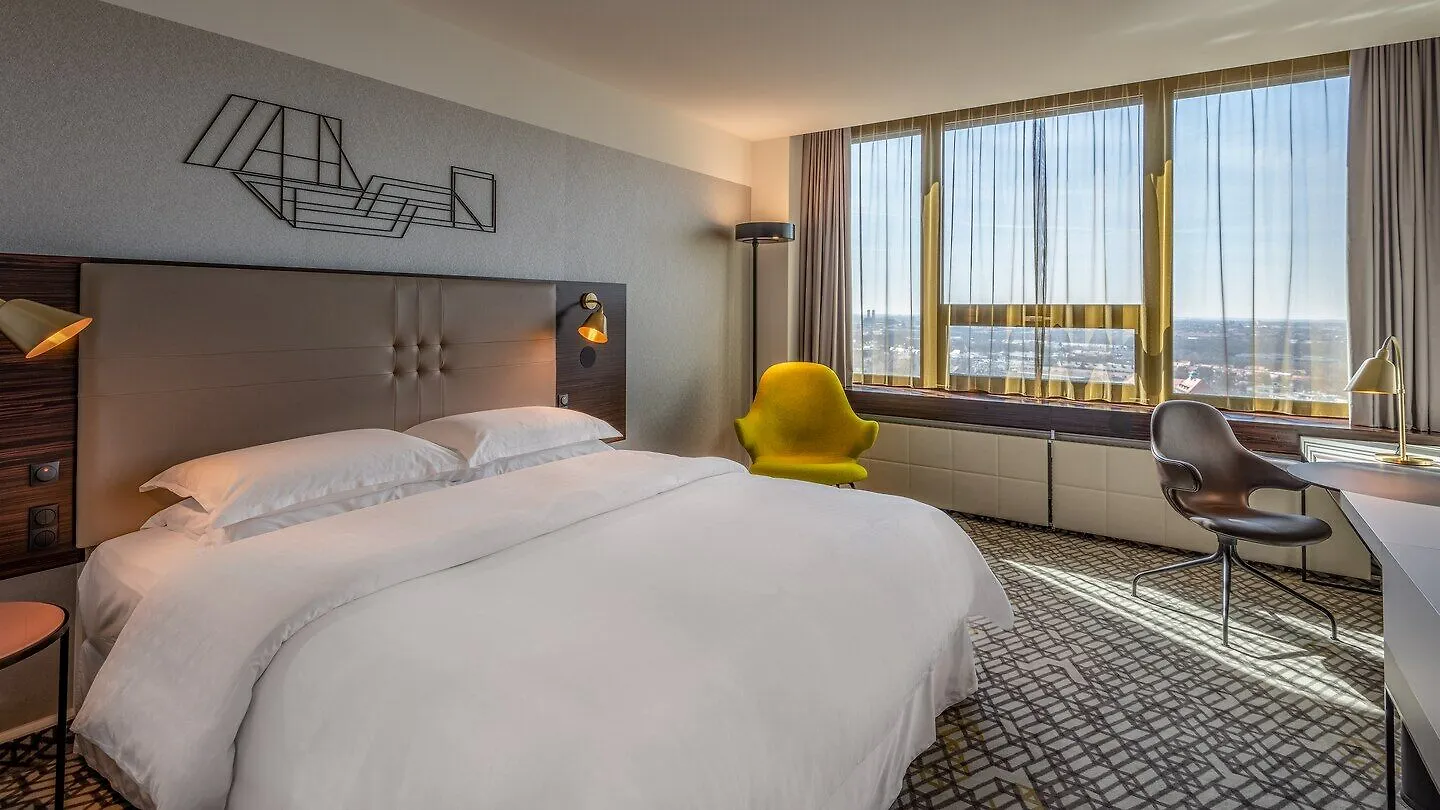 Four Points By Sheraton Munich Arabellapark 4*,